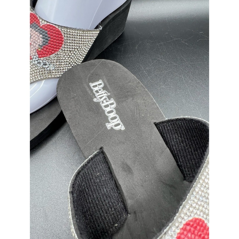 BETTY BOOP WOMENS BLACK FLIP FLOP THONG WEDGE SILVER RHINESTONE RED HEART SIZE 9 - Picture 3 of 5